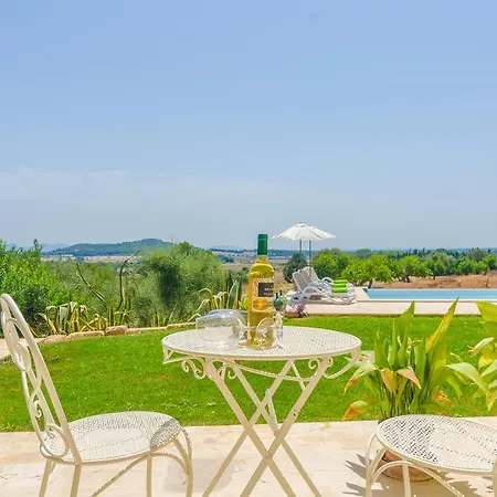 Son Mora Villa *